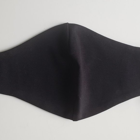 Daisy and Heart Face Mask w/ filter pocket - Picture 2 of 3